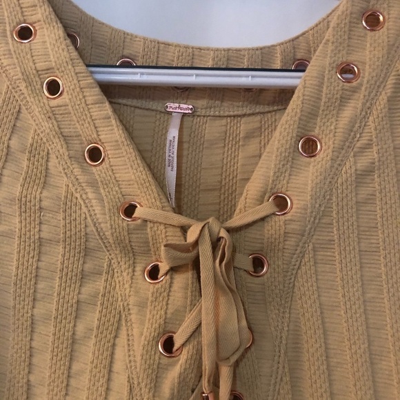 FREE PEOPLE Ice Cold Ribbed Lace Up Top Size S - Picture 9 of 9